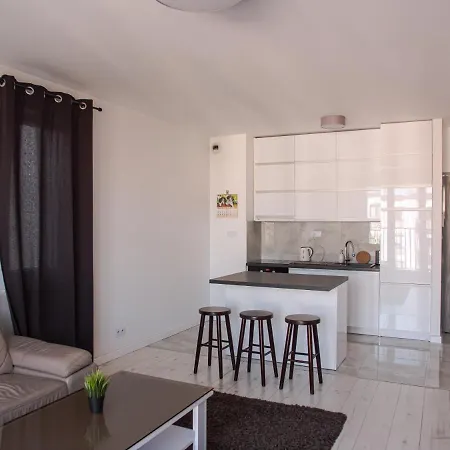 Sdh Comfortable Near Chopin Airport * Varšava
