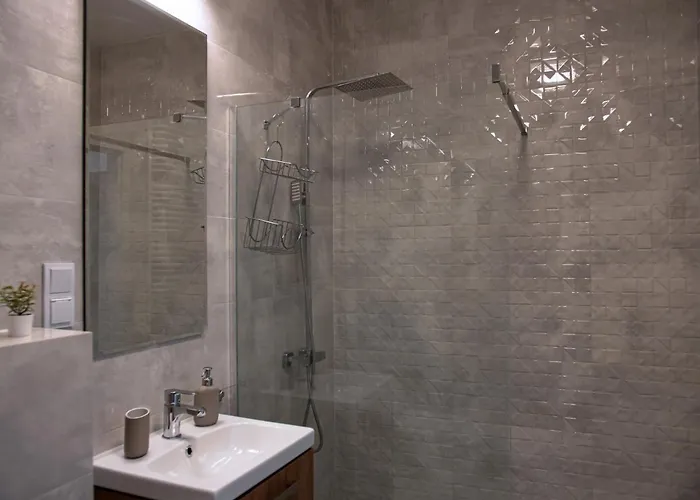 Hotel Sdh Comfortable Near Chopin Airport Warszawa