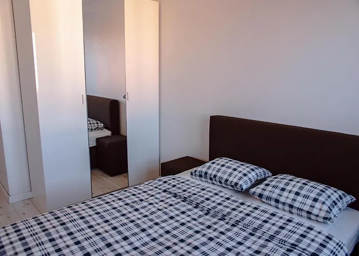 Sdh Comfortable Near Chopin Airport Warszawa