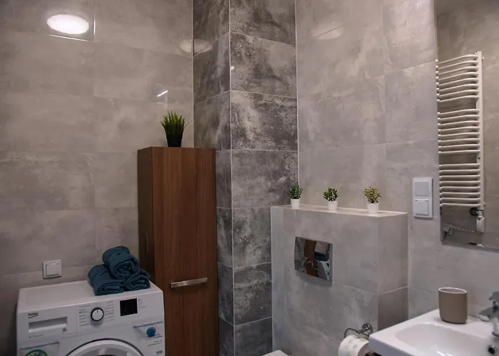 Sdh Comfortable Near Chopin Airport Hotel Warszawa