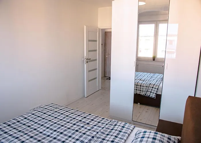 Sdh Comfortable Near Chopin Airport * Warszawa